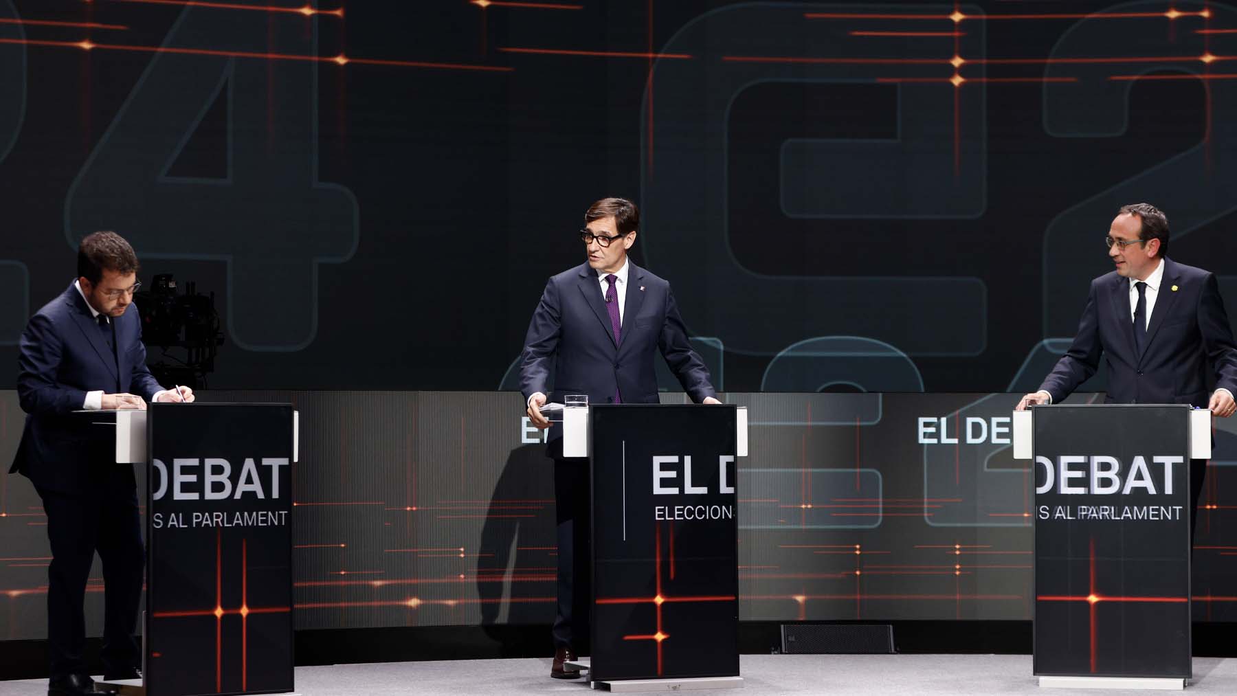 Pere Aragonés, Salvador Illa y Josep Rull en el debate de TV3. (Foto: EFE)