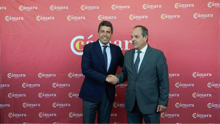 Carlos Mazón y Carlos Baño, este miércoles, en la presentación del estudio del aeropuerto Alicante-Elche Miguel Hernández.