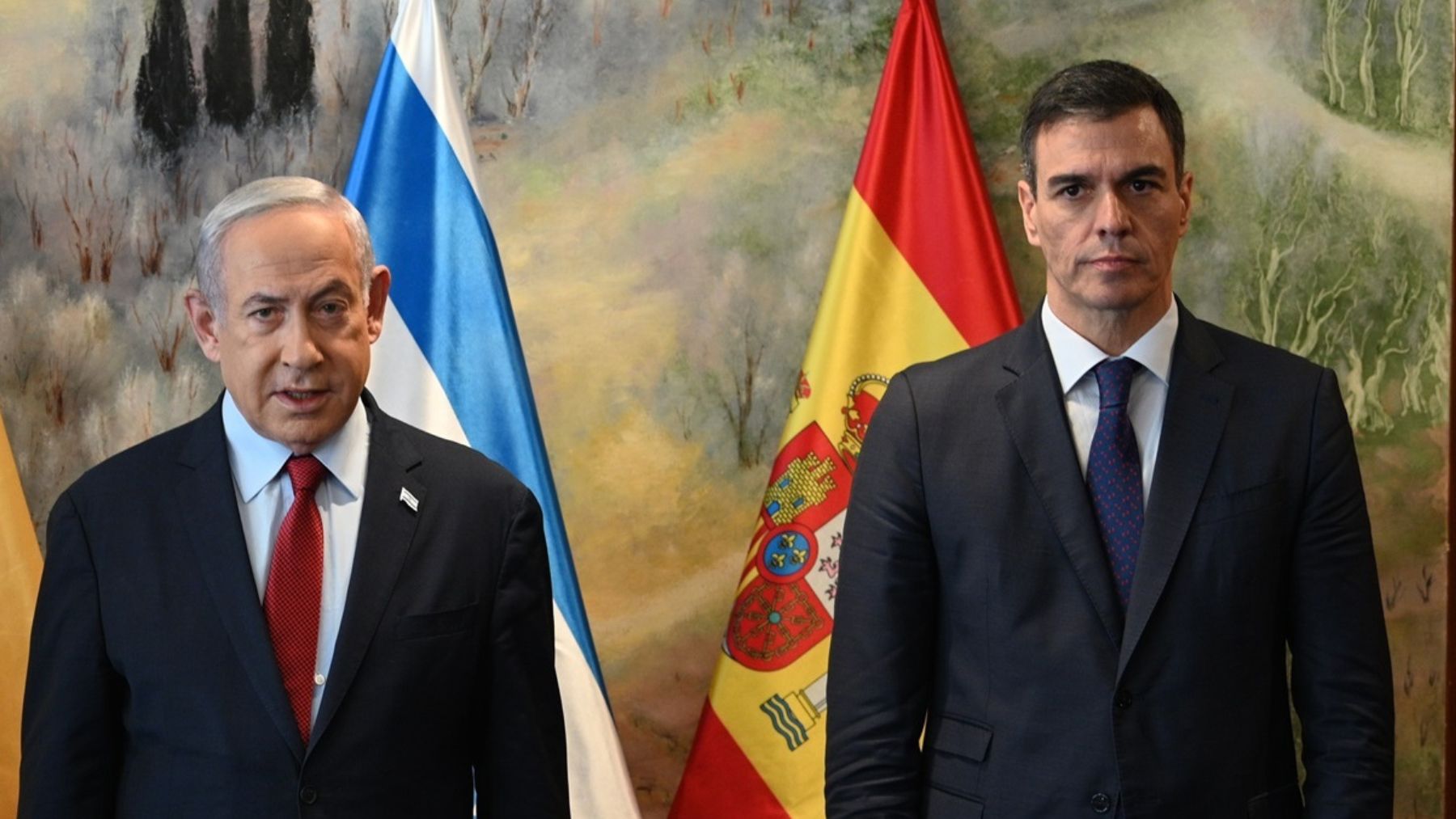 Benjamin Netanyahu y Pedro Sánchez. (Foto: EP)
