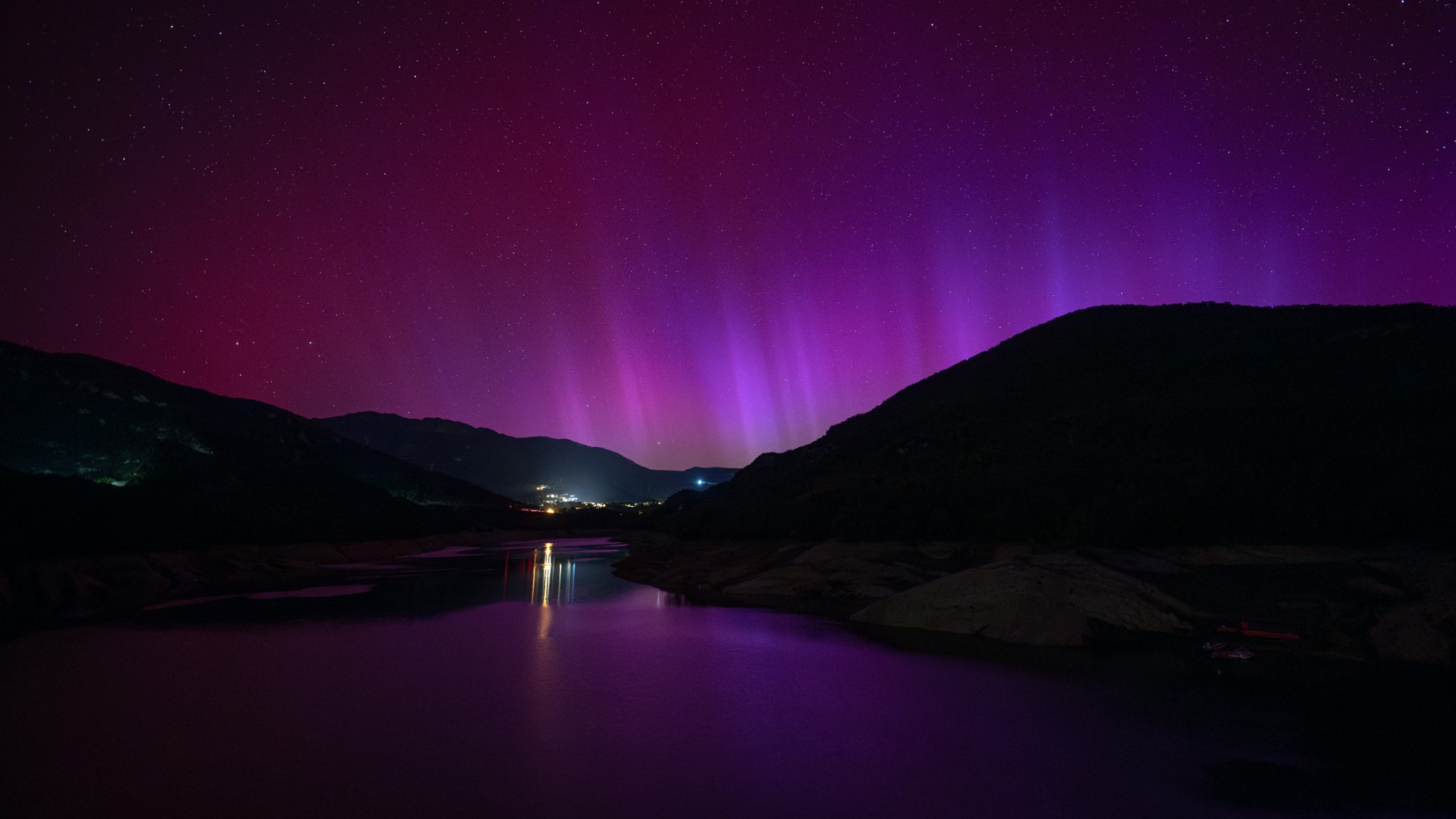 Aurora boreal en Cataluña. (Foto: Ep)