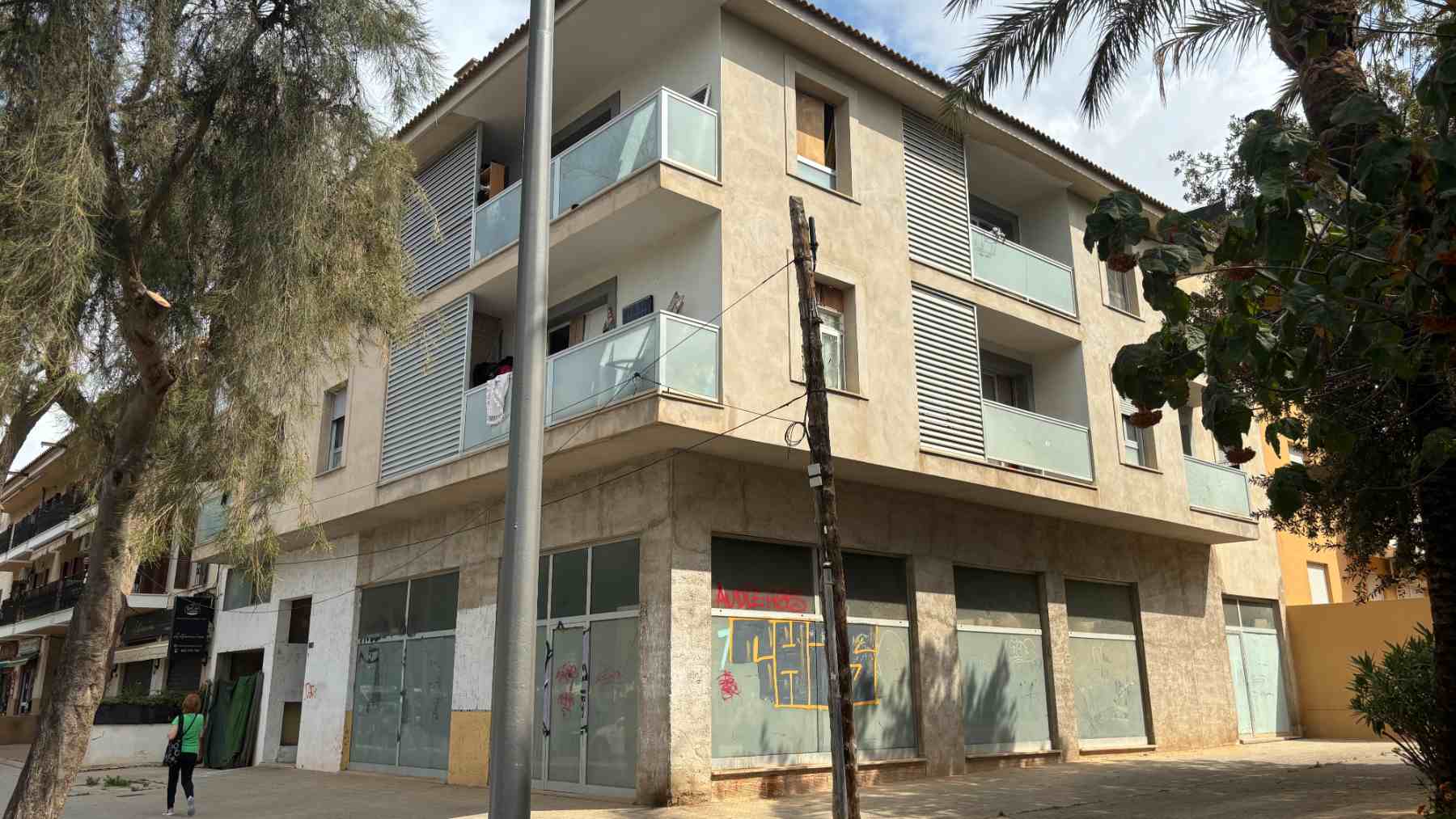 El edificio okupado de la calle del Cardenal Rossell de Ciudad Jardín, Palma.