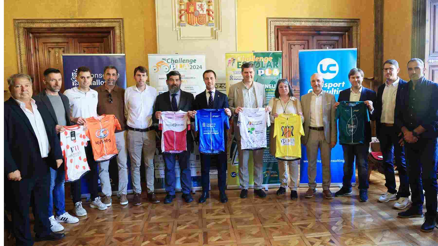 Presentación de la 37ª Challenge Mancomunitat del Pla de Mallorca 2024 en el Consell de Mallorca.