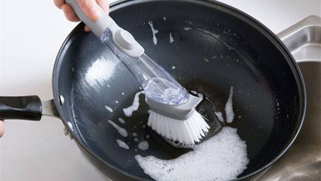 cepillo limpieza cocina