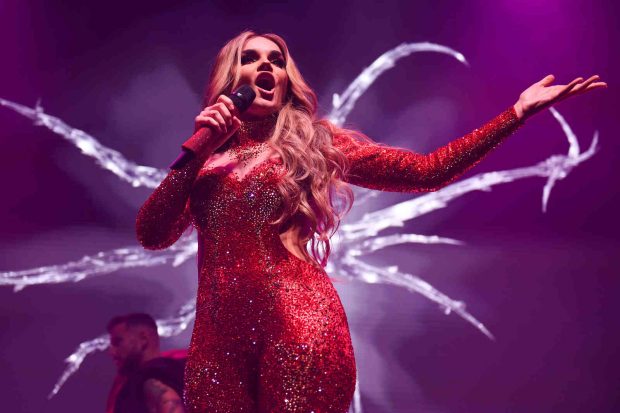 Melody en la gira de Eurovisión