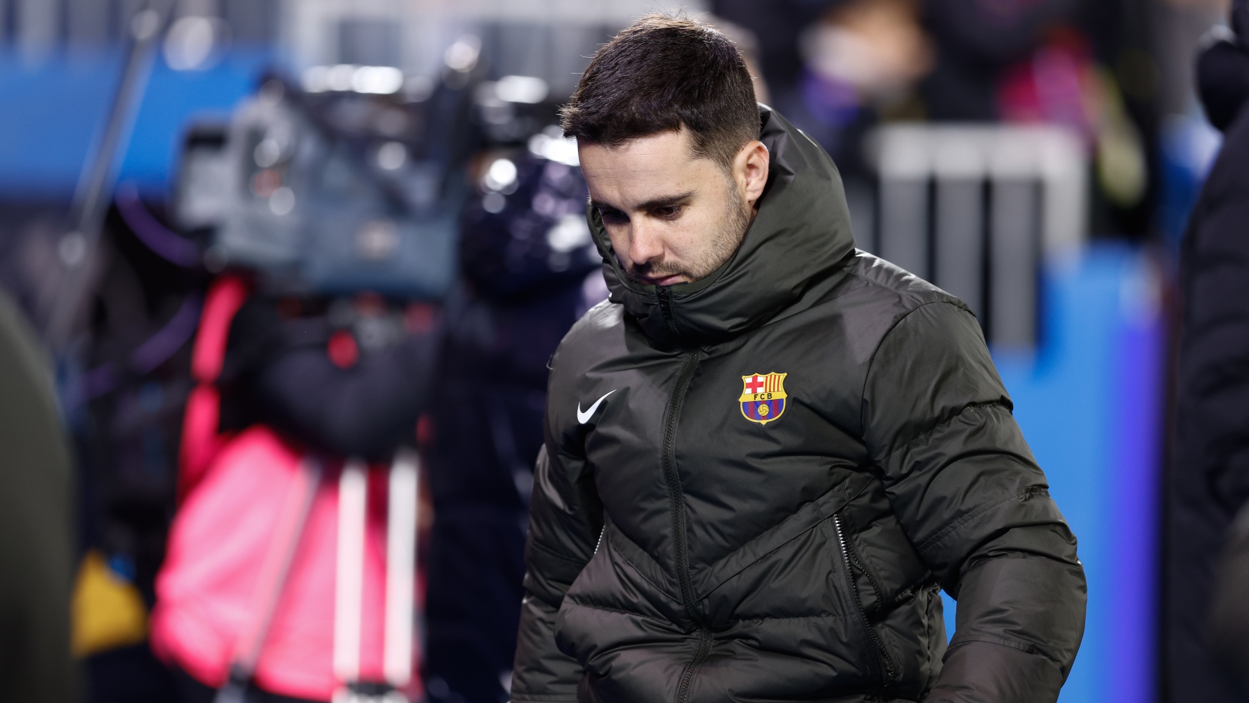Jonatan Giraldez, en un partido con el Barça femenino. (EP)