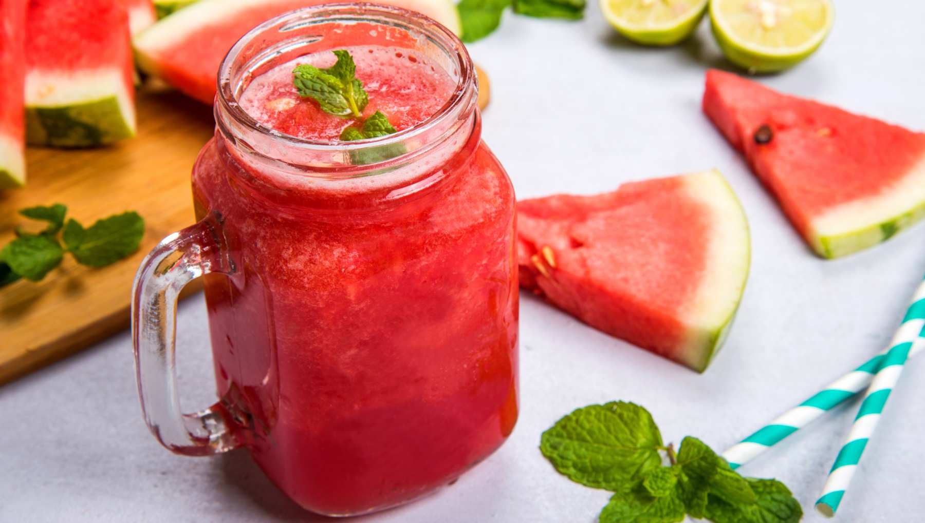 Agua de coco con sandía.