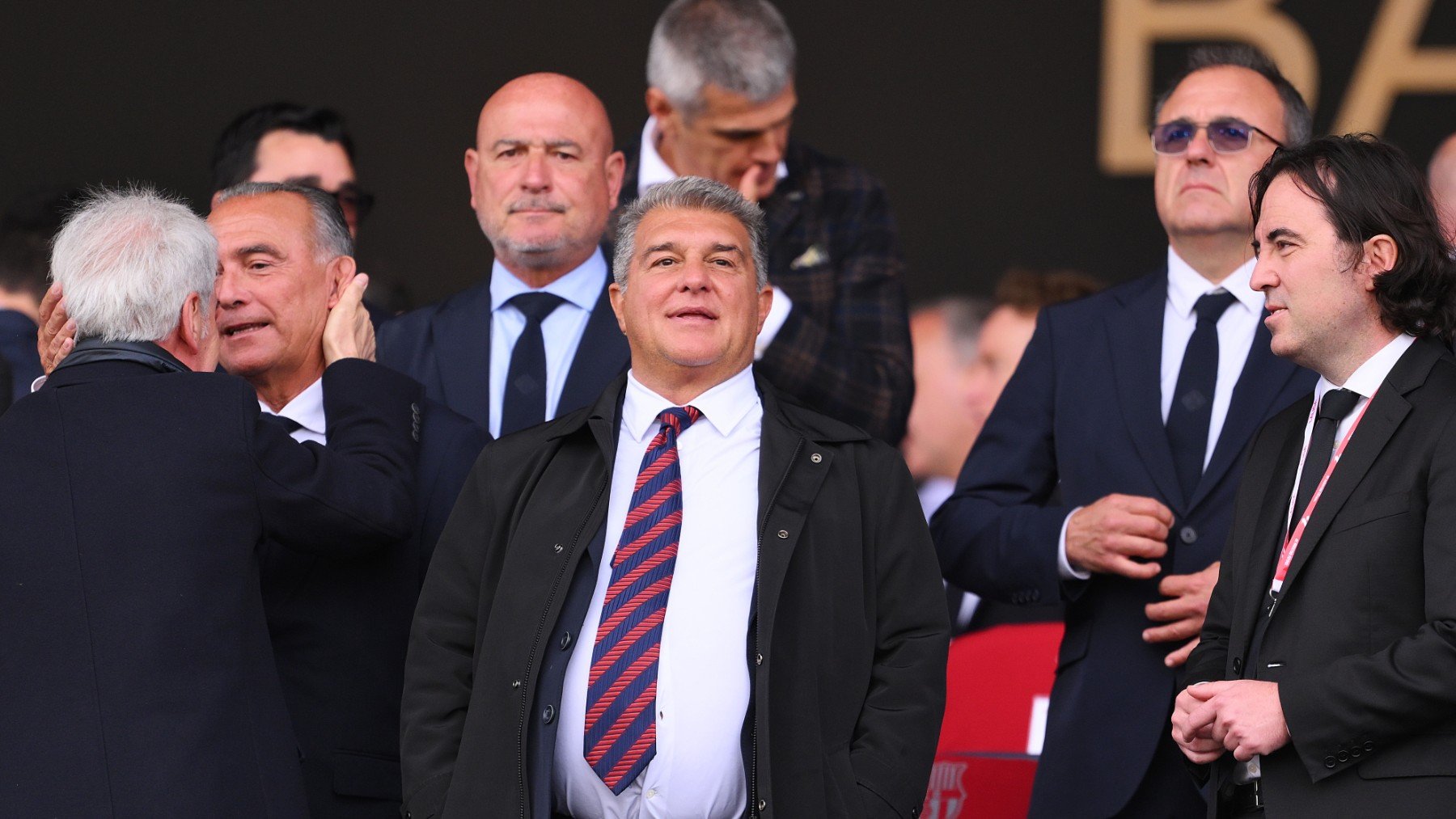 Laporta, en el palco contra el Rayo. (Getty)