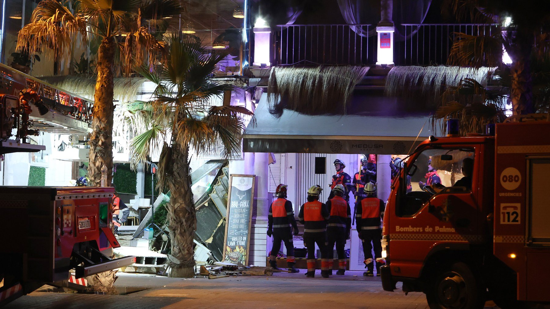 Edificio derrumbado en la playa de Palma. (EP)