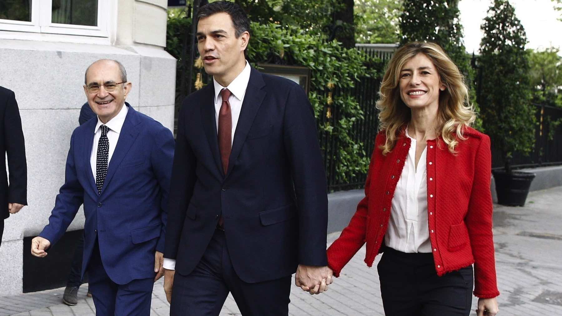 Pedro Sánchez y Begoña Gómez.