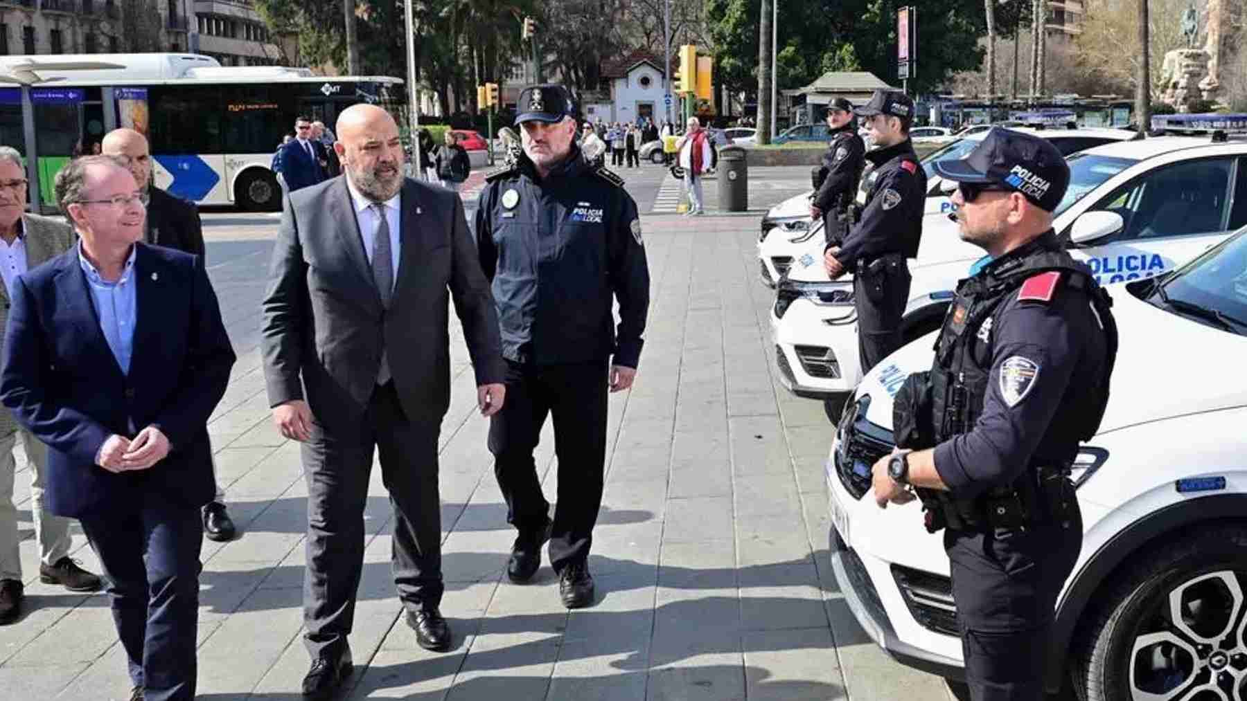 El alcalde de Palma, Jaime Martínez, en una acto con la Policía Local.