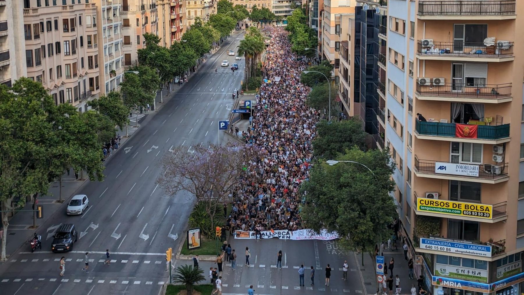 Manifestación contra el turismo masivo celebrada este sábado en Palma (Europa Press)