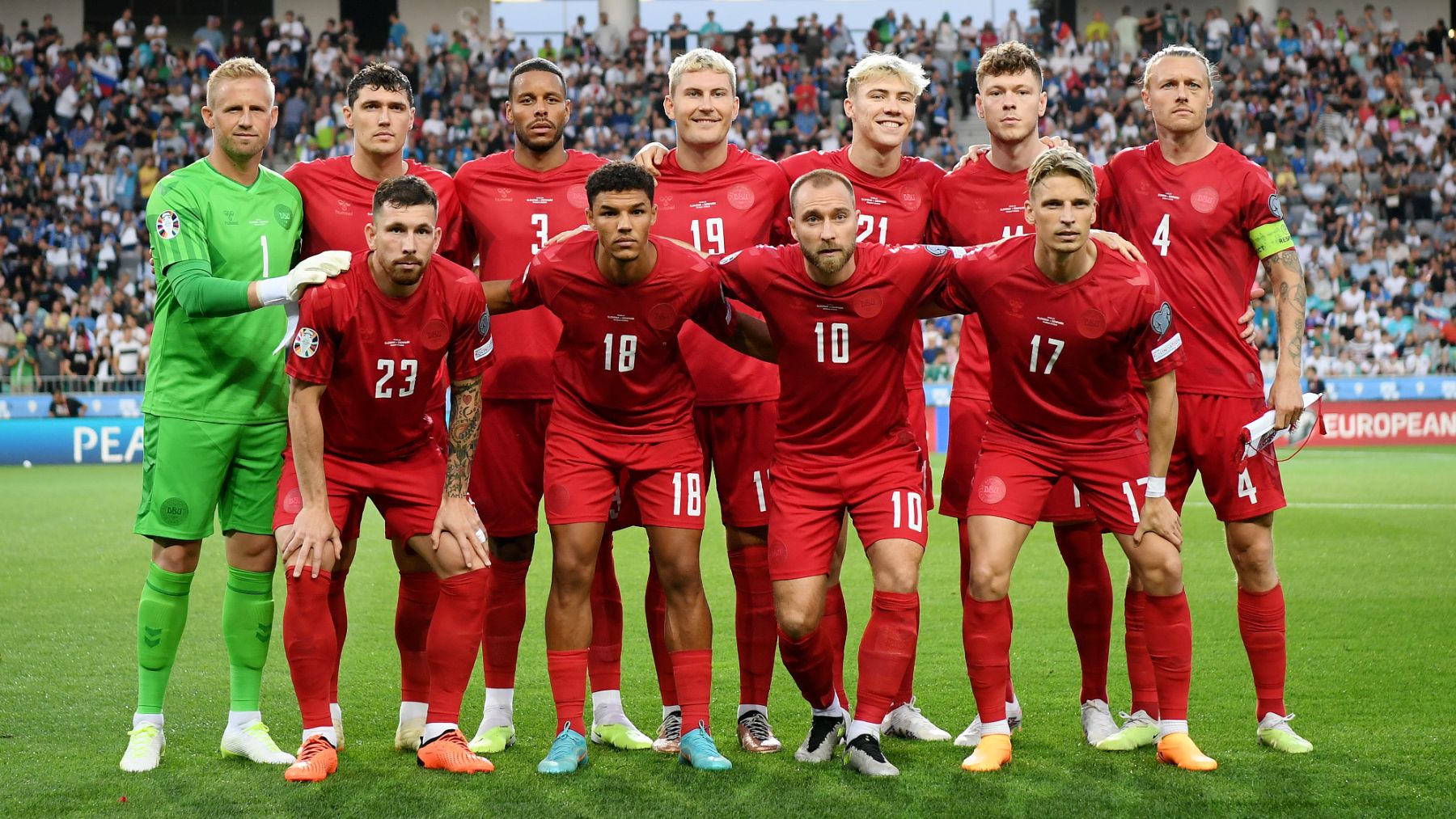 El once de Dinamarca antes de un partido. (Getty)