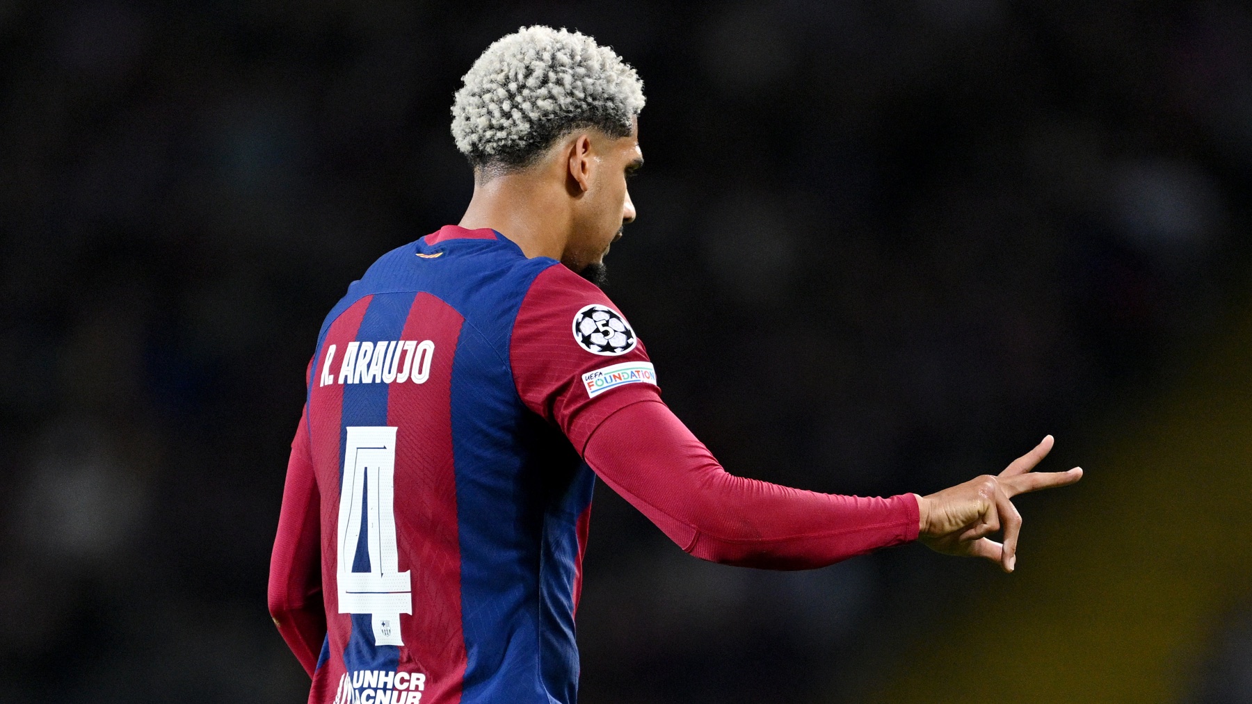 Ronald Araujo, en un partido con el Barcelona. (Getty)