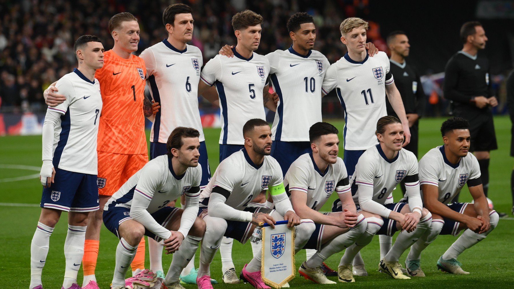 El once de Inglaterra contra Brasil. (Getty)