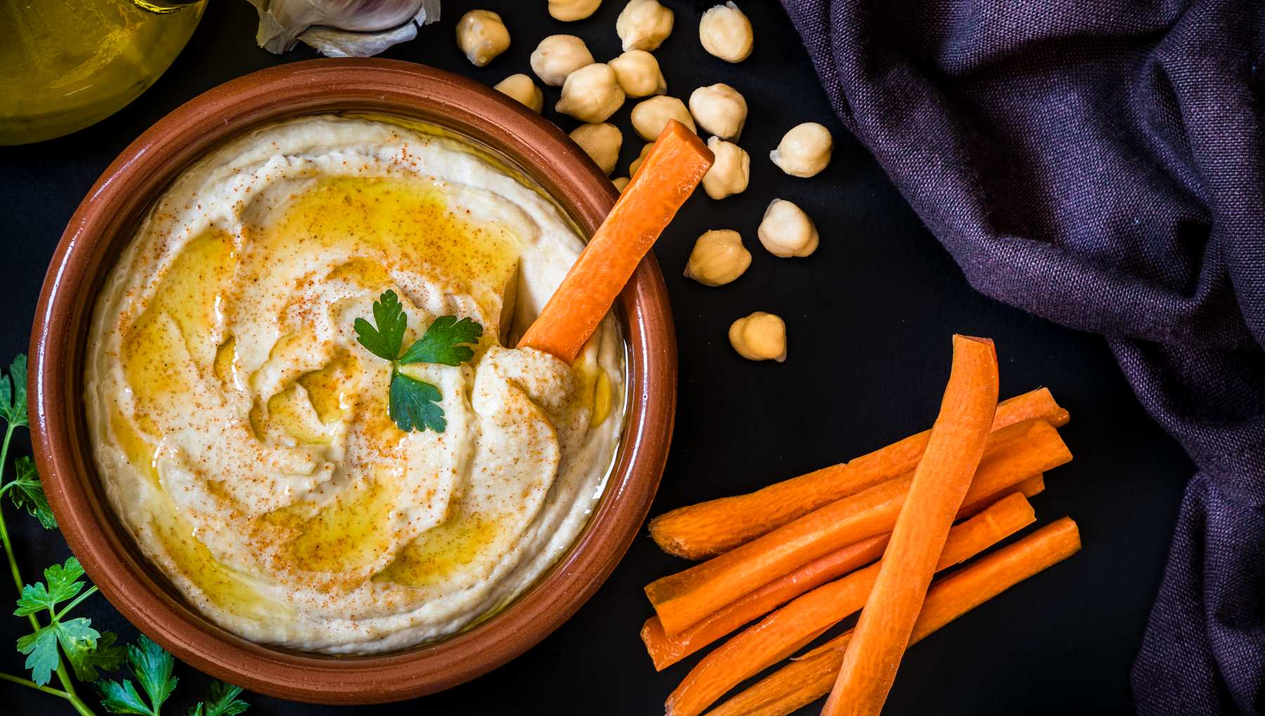 Palitos de zanahoria con hummus.