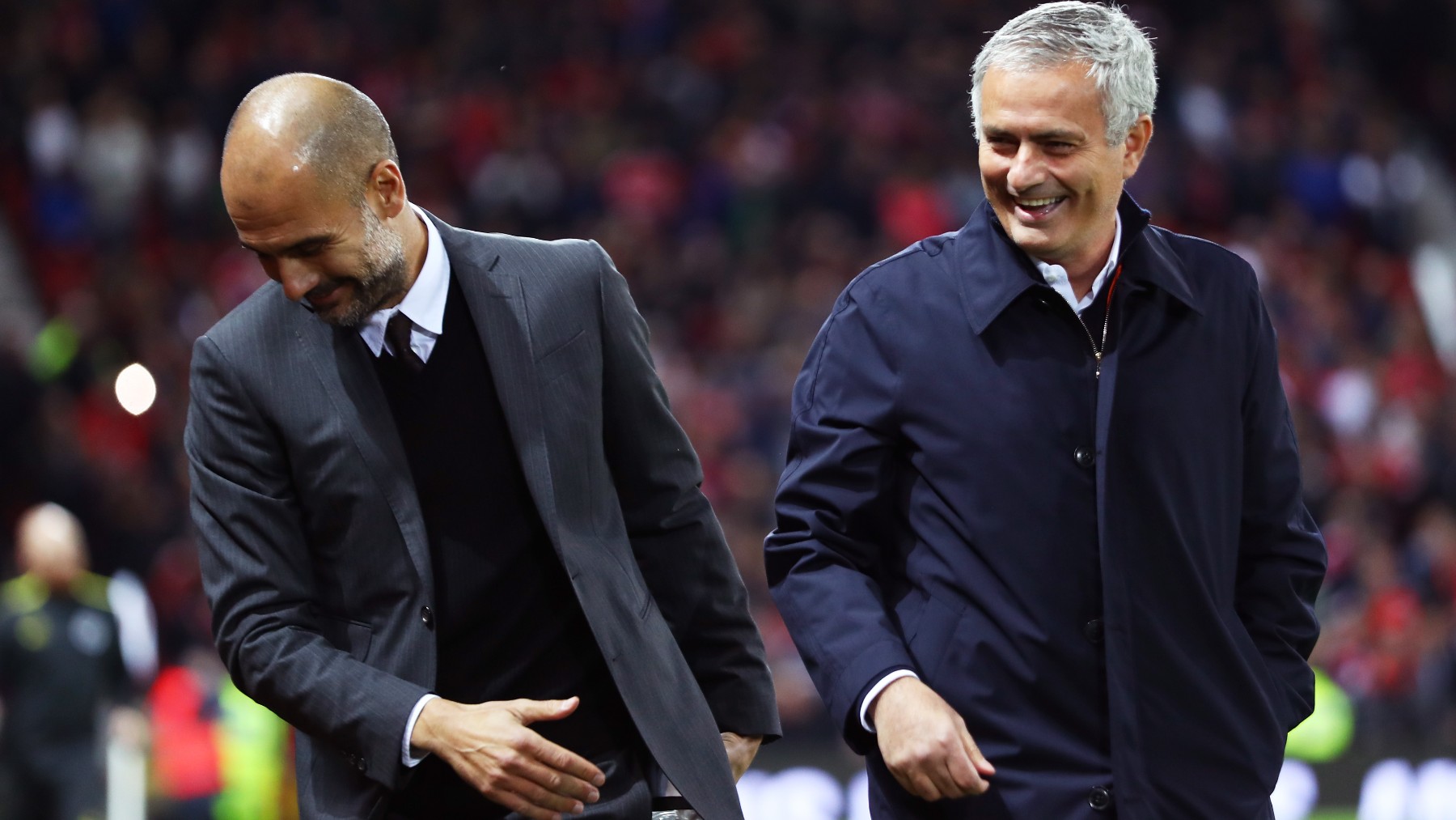 Pep Guardiola y José Mourinho durante un enfrentamiento entre ambos. (Getty)