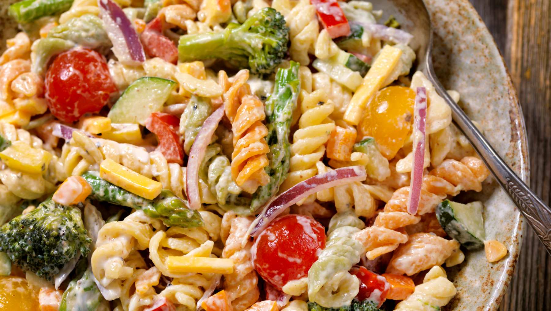 Ensalada veraniega de pasta.