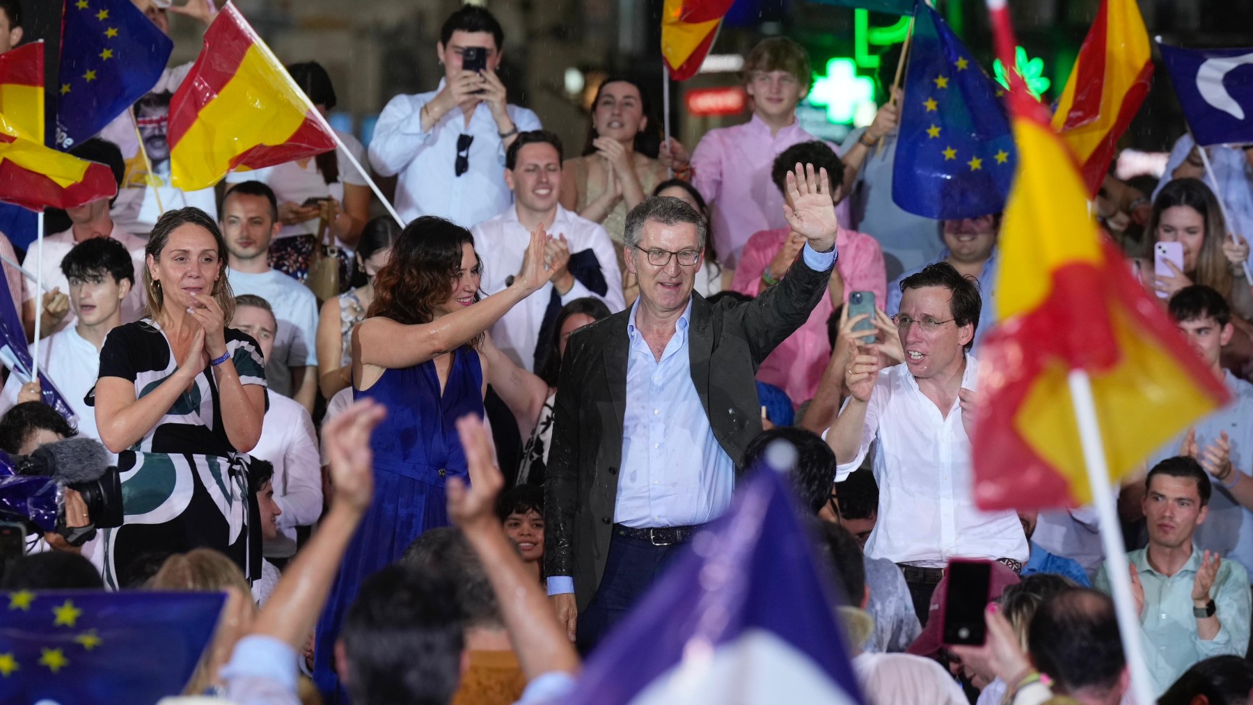 Feijóo, Ayuso, Almeida y Ezcurra en Madrid. (Foto: PP)
