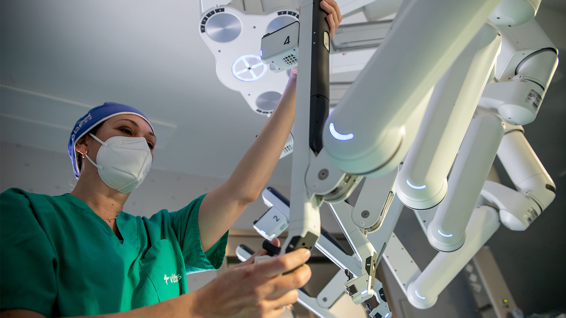 La cirugía robótica permite que los pacientes se recuperen con mayor facilidad.