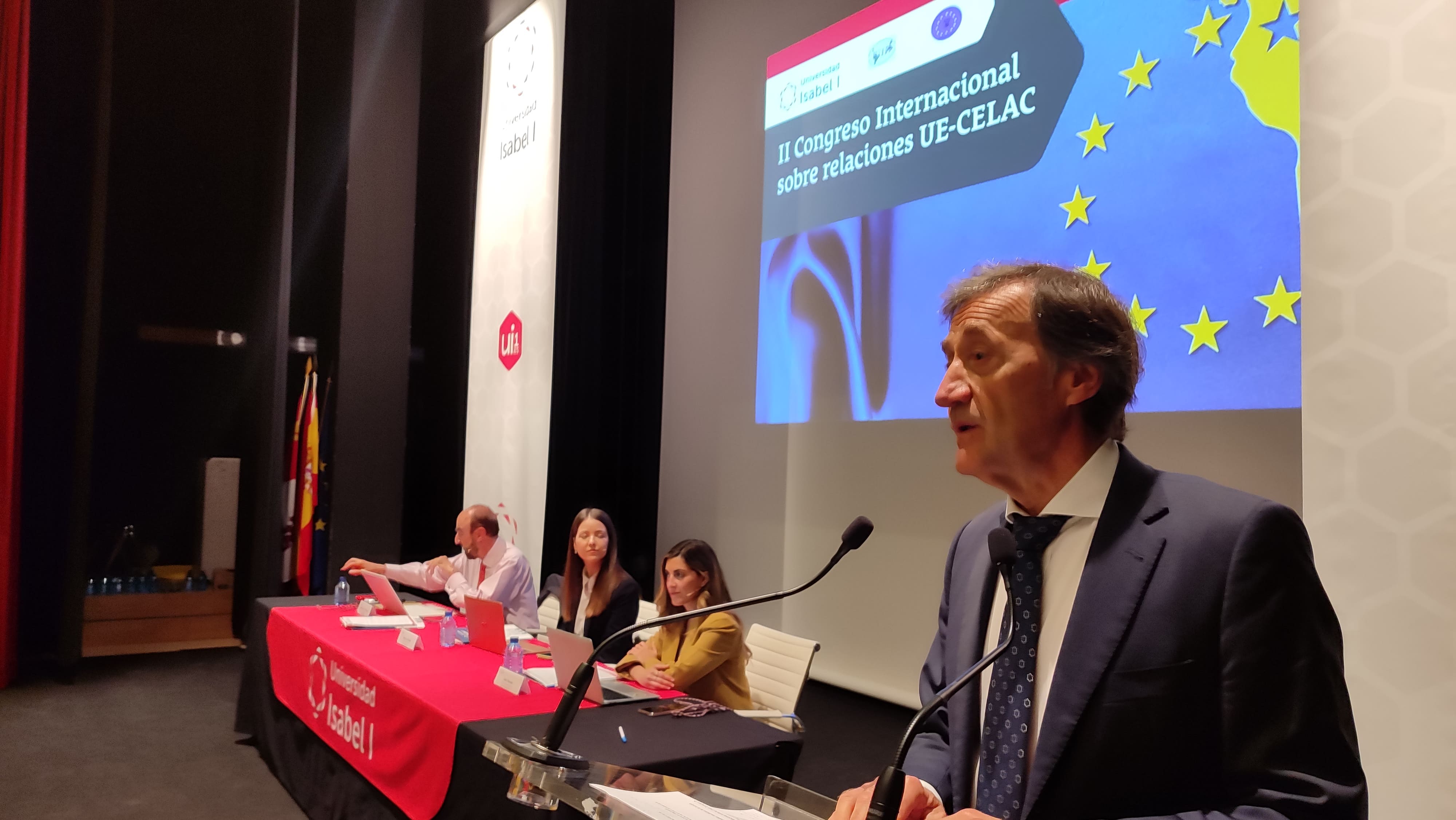 El Rector de la Universidad Isabel I, Alberto Gómez Barahona, inaugura las jornadas @Ui1