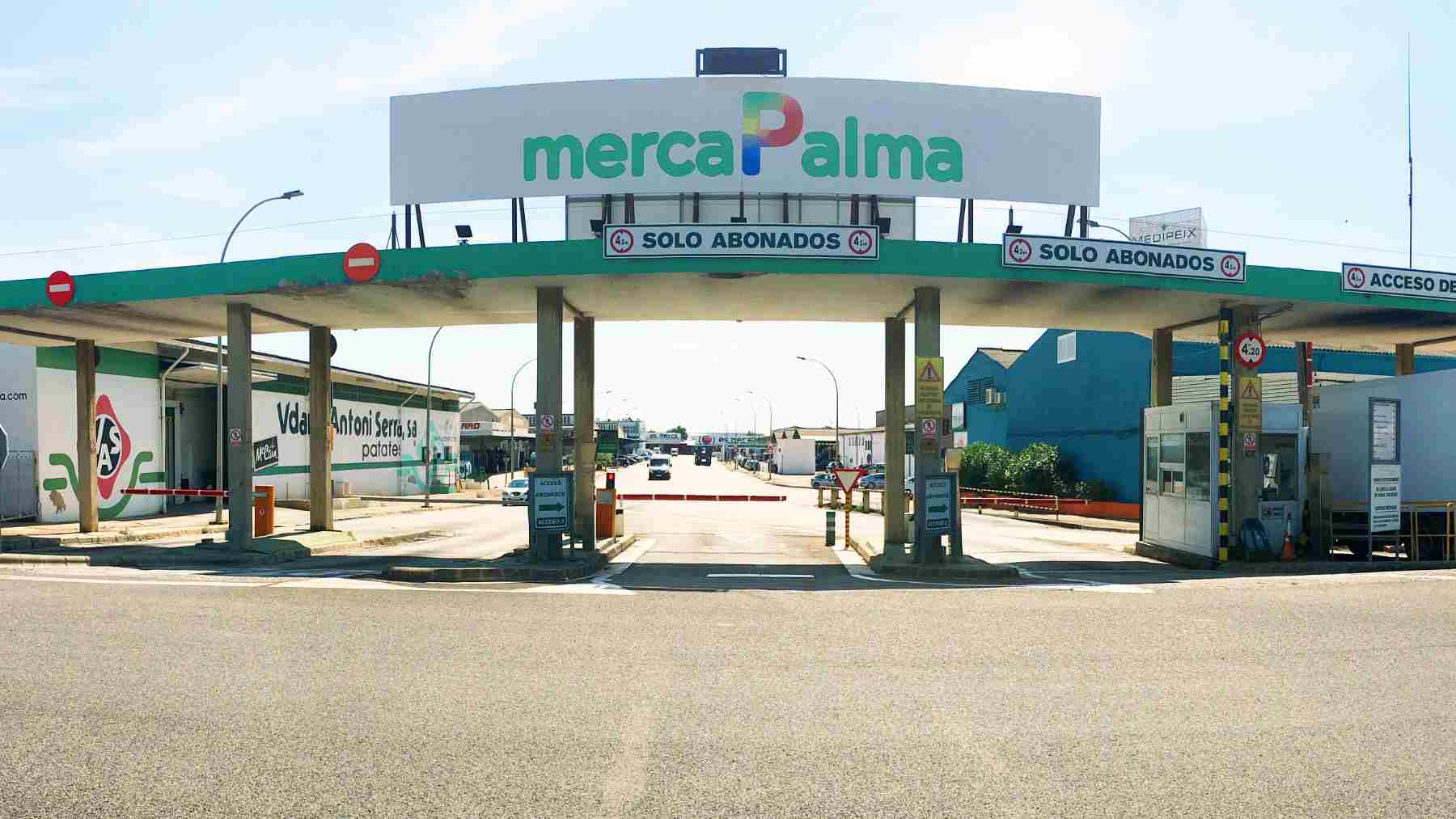 Entrada al centro logístico de distribución agroalimentaria Mercapalma.