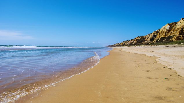 Playa más larga de España y hoteles
