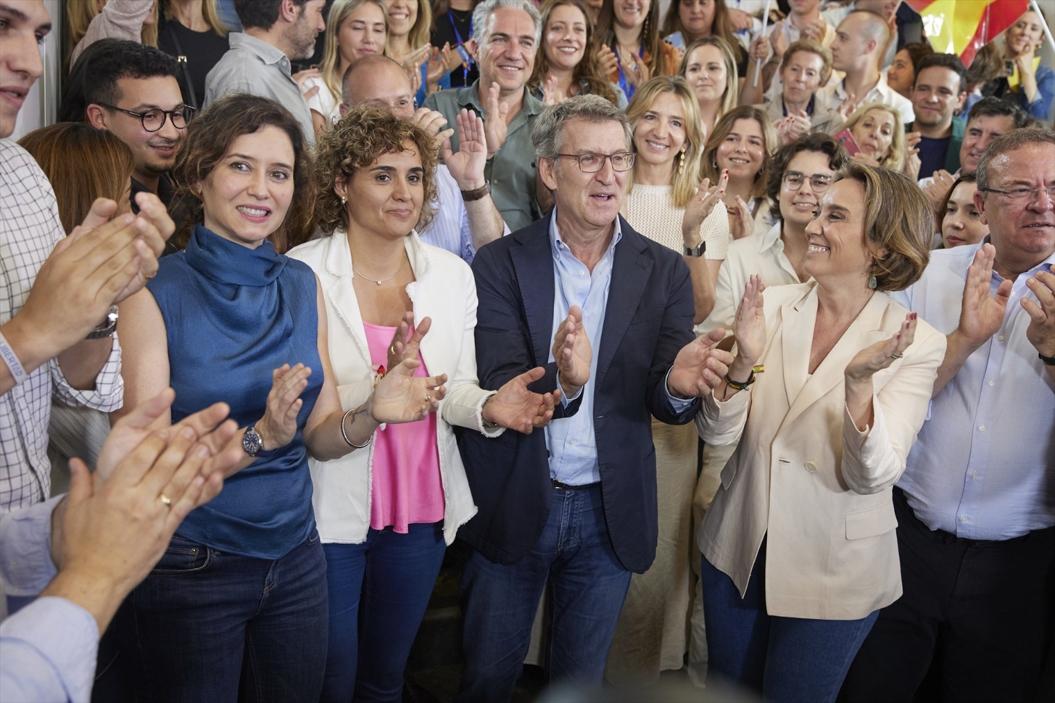 Isabel Díaz Ayuso, con Alberto Núñez Feijóo, este domingo.