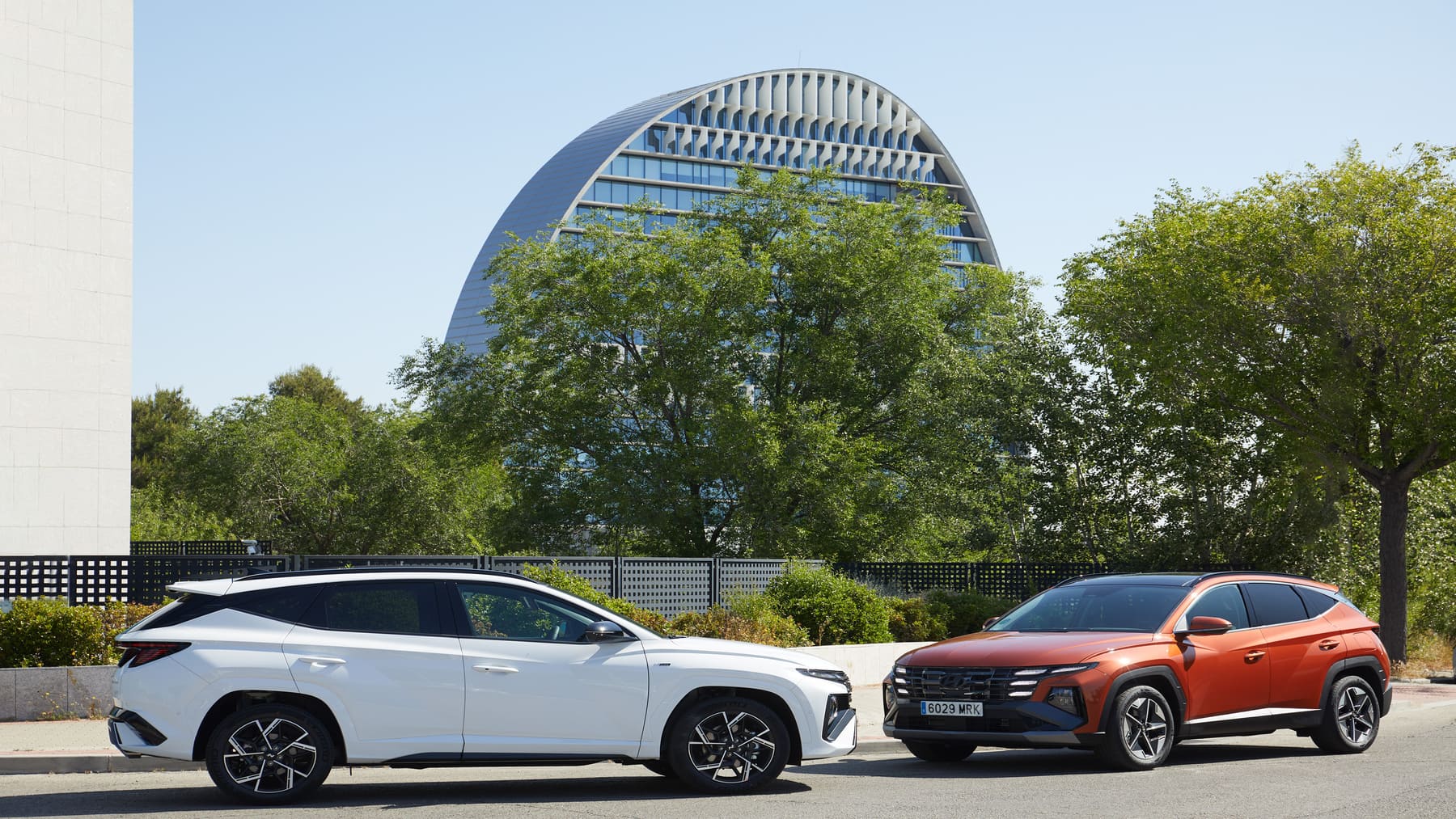 Dos Hyundai Tucson con su atractivo restyling.