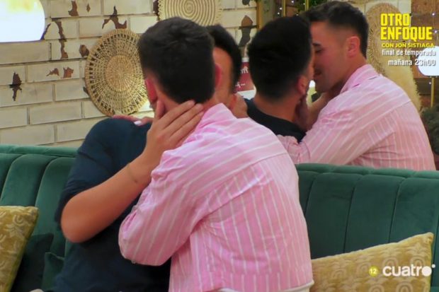Fran y Yoram en el reservado de 'First Dates'. (Mediaset)