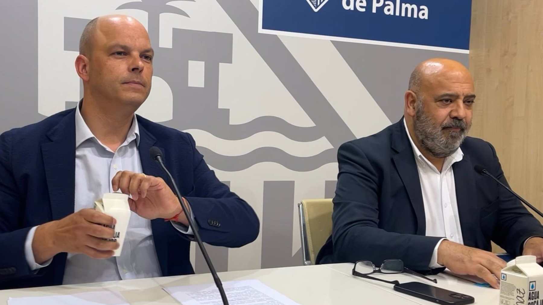 El concejal de Urbanismo, Óscar Fidalgo, con el alcalde de Palma, Jaime Martínez.