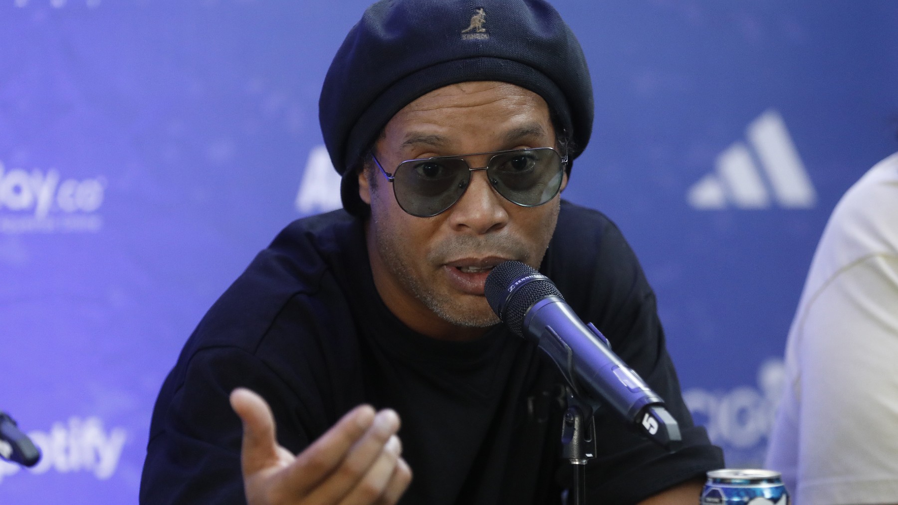 Ronaldinho critica a la selección brasileña. (EFE)