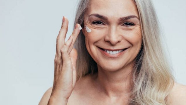 Los científicos no dan crédito: descubren un sencillo hábito diario que podría alargar la vida de millones de mujeres