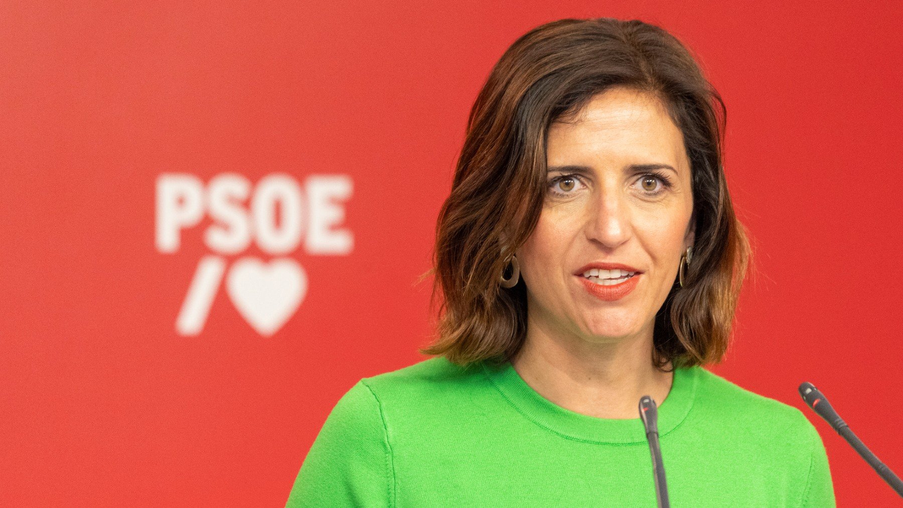 La portavoz del PSOE, Esther Peña.