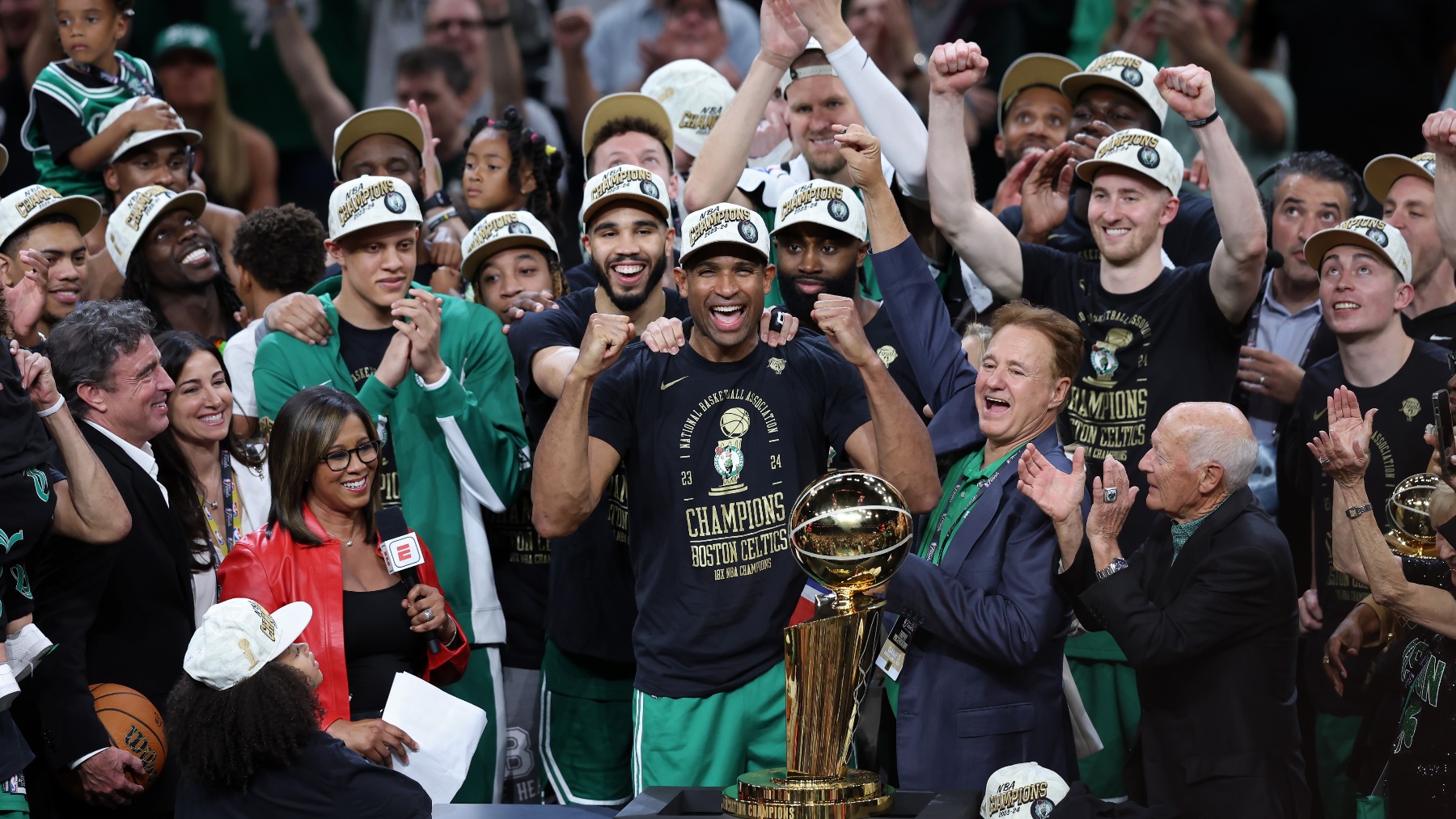 Los Boston Celtics se proclaman campeones de la NBA. (Getty)