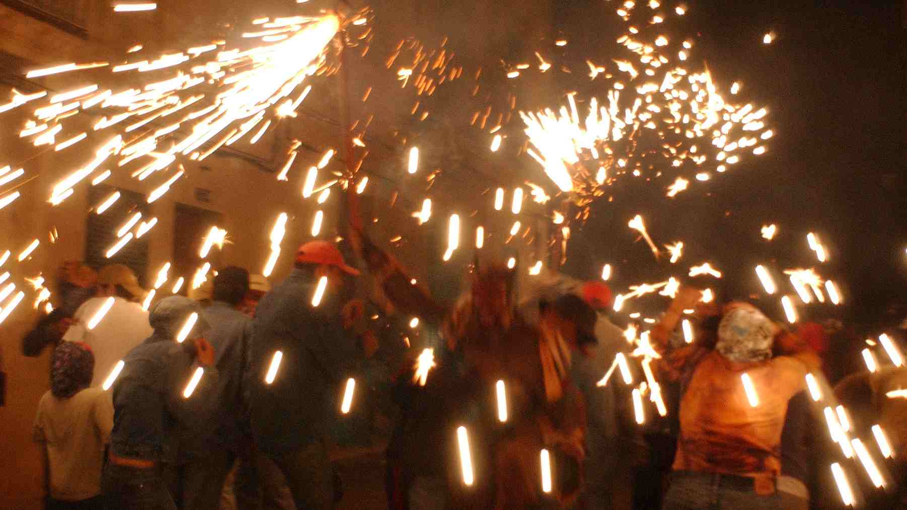 Correfoc celebrado en Calvià en la noche de San Juan.