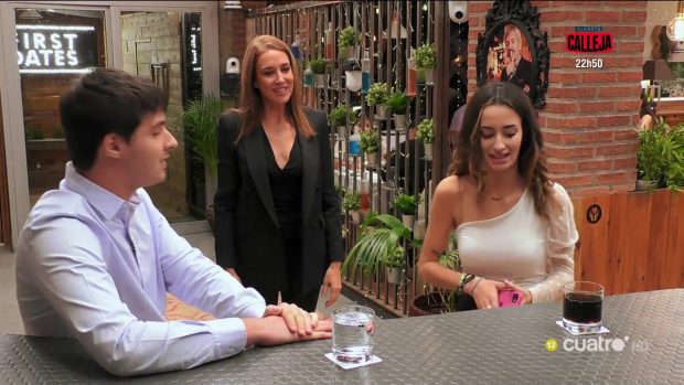 Raúl y María en 'First Dates'. (Mediaset)