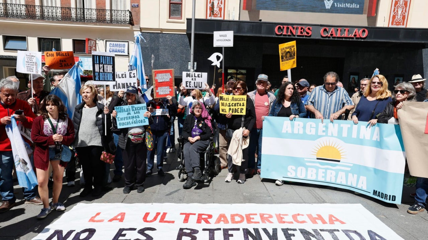 Argentinos de extrema izquierda contra la visita de Milei en mayo. (Foto: EFE)