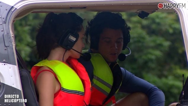 Adara y Bosco en el helicóptero de Supervivientes All Stars. (Mediaset)