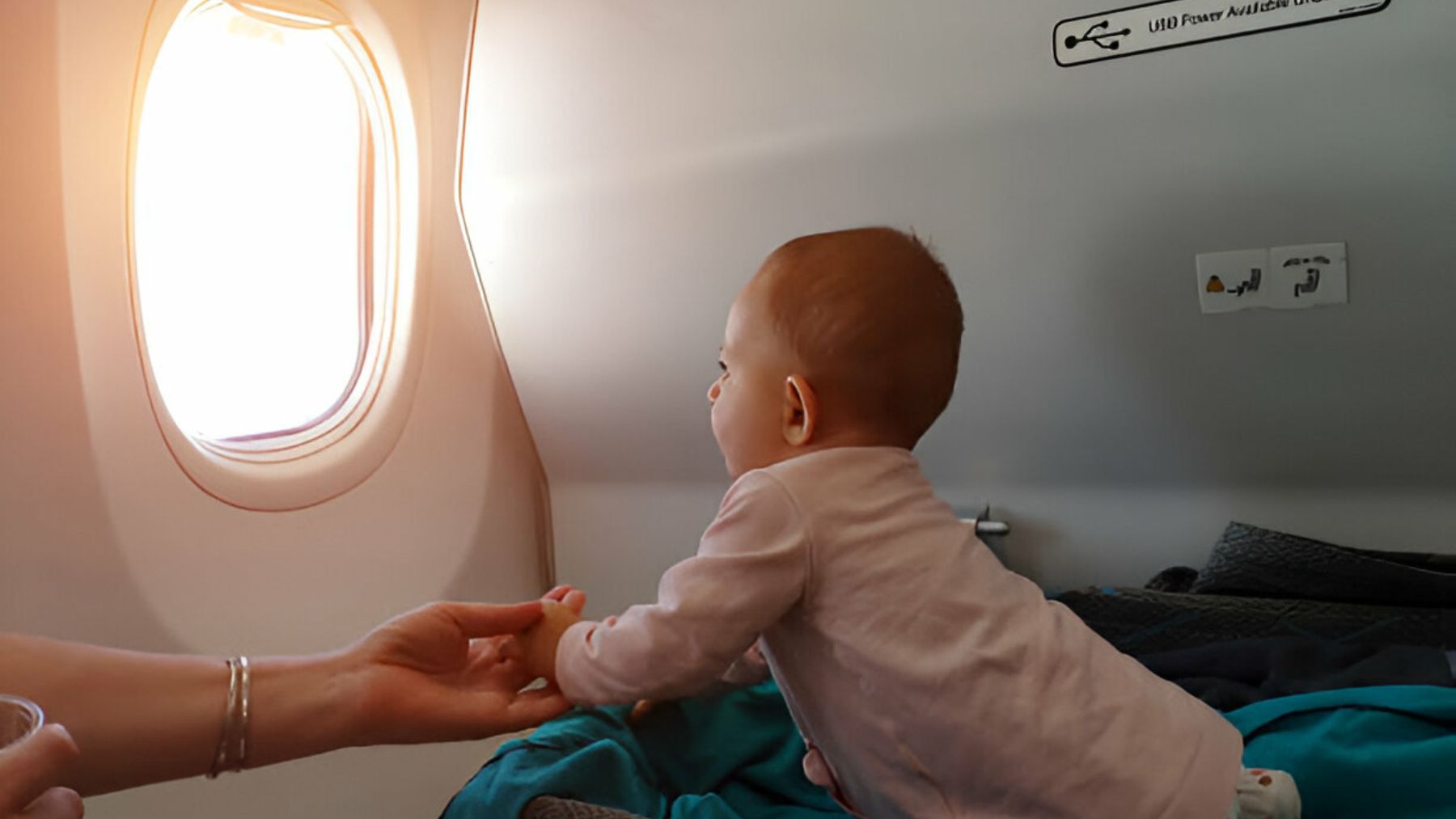 Bebés en un avión.