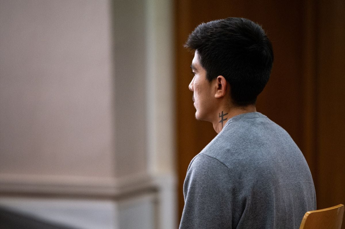 El acusado por la violación de Igualada durante el juicio. (FOTO: E.P.)