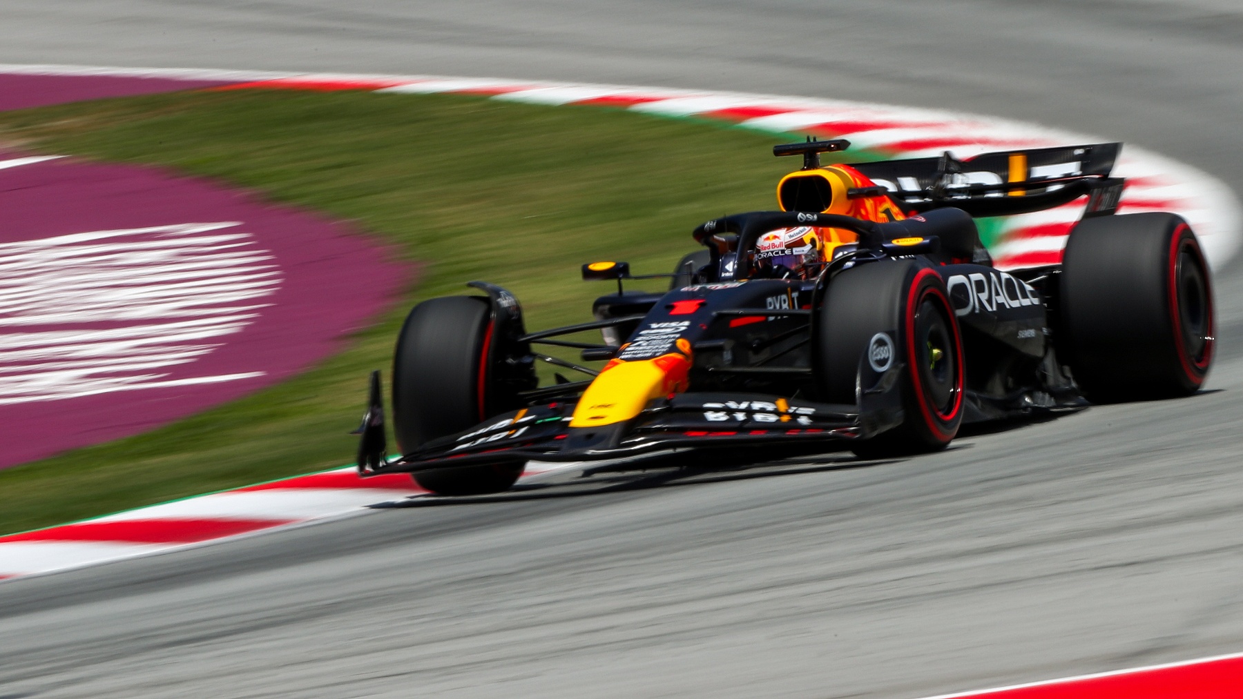 Max Verstappen corriendo en Montmeló. (Getty)