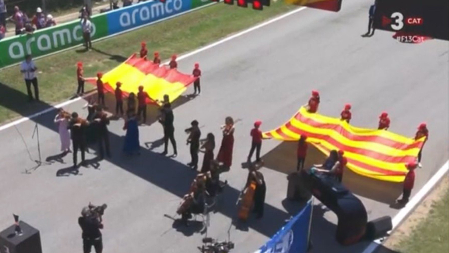 TV3 no respetó el himno de España en Montmeló.