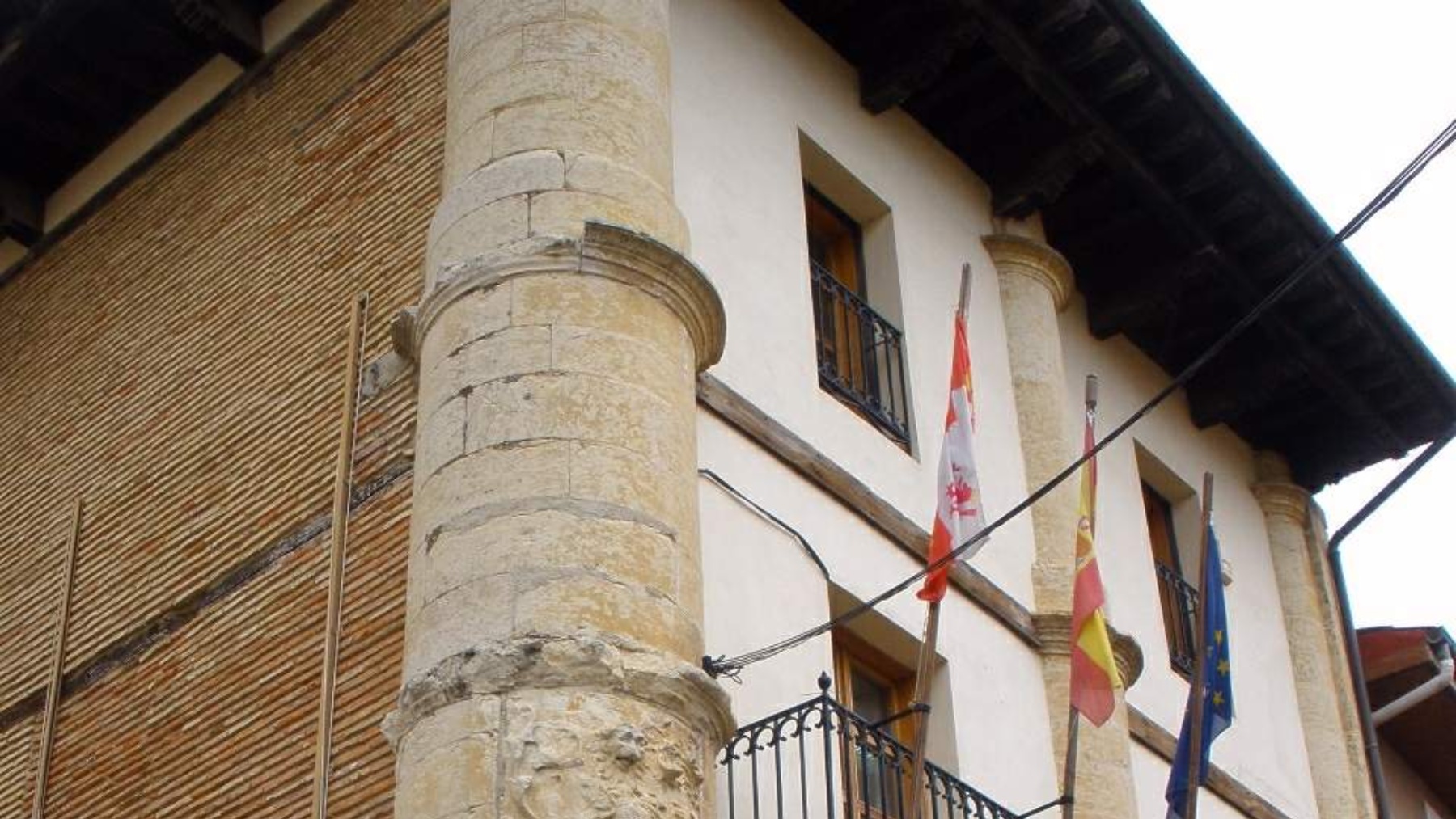 Ayuntamiento de Treviño. (Wikipedia)