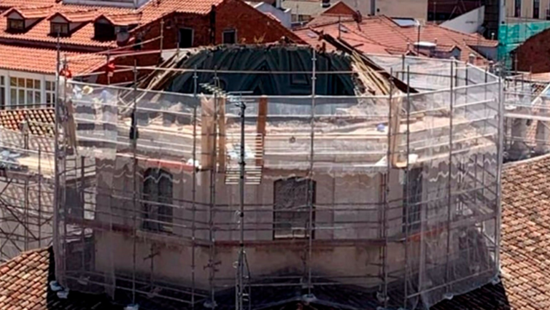 Cúpula colapsada de la iglesia de la Vera Cruz de Valladolid.