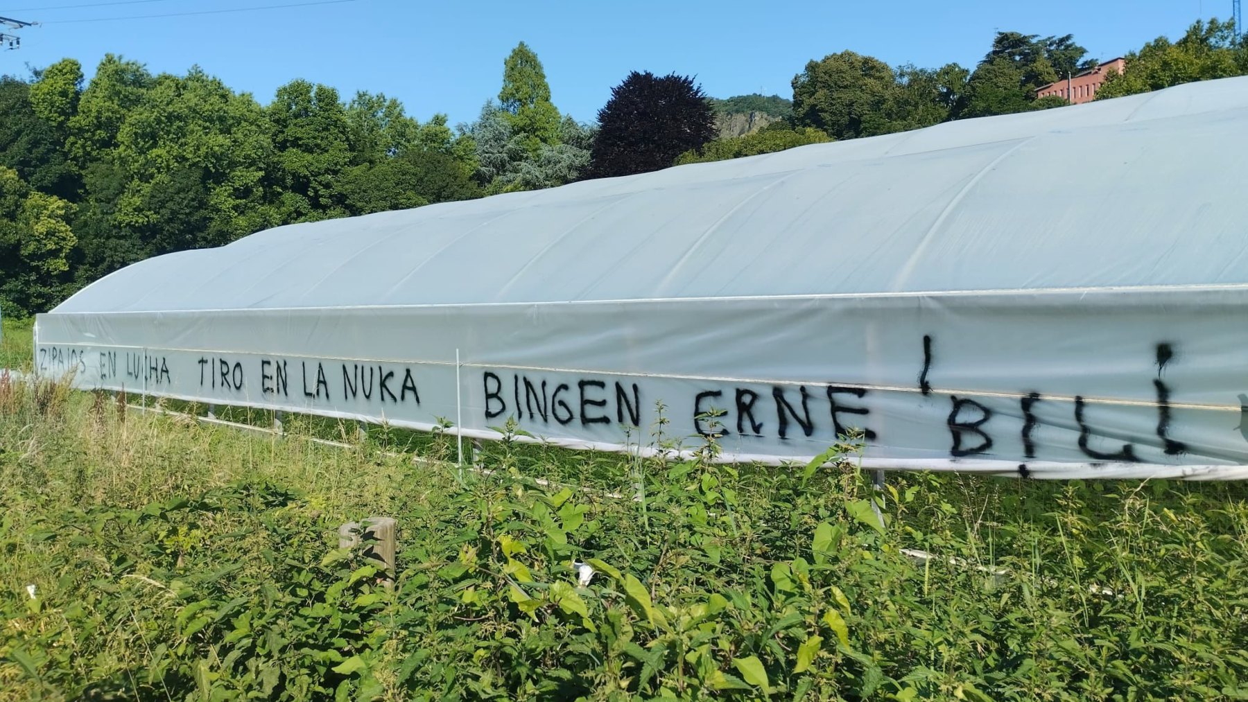 Las pintadas amenazantes en Hernani.