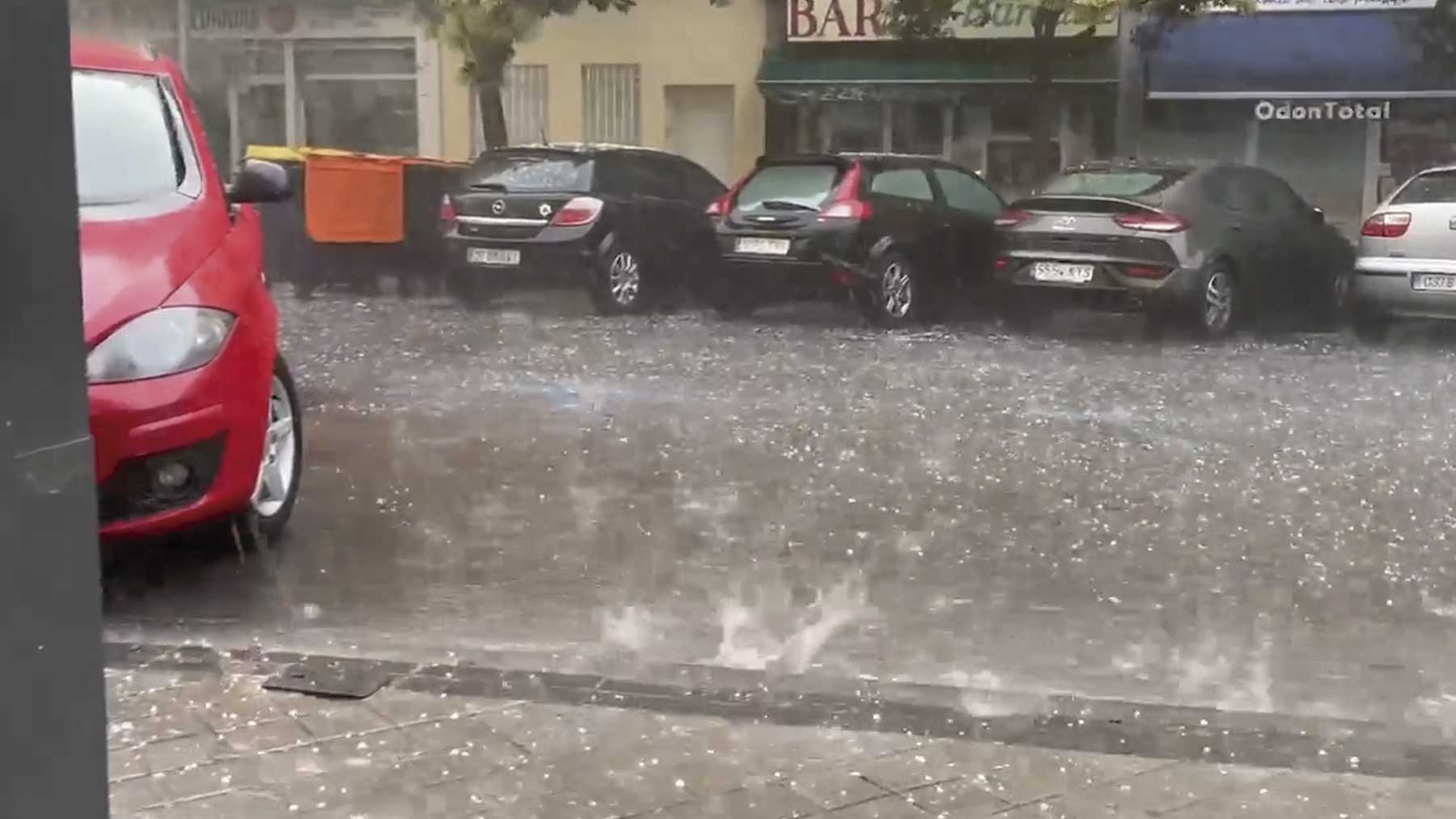 Granizo en Madrid durante el reventón térmico.