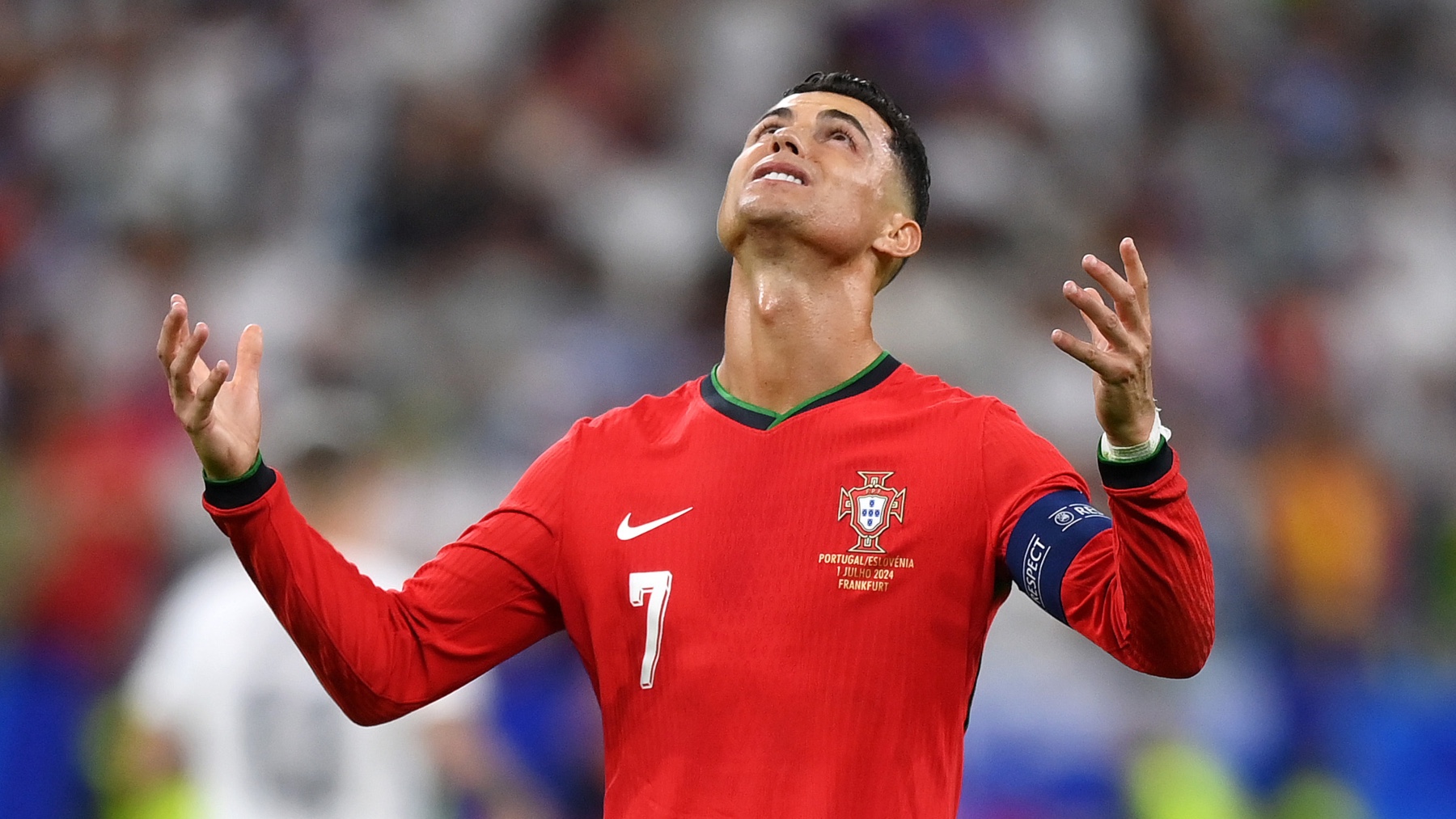 Cristiano Ronaldo, tras fallar el penalti en el tiempo reglamentario. (Getty)