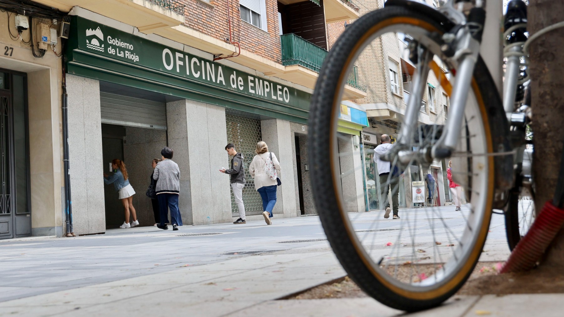 Una oficina de empleo en La Rioja. (EFE)