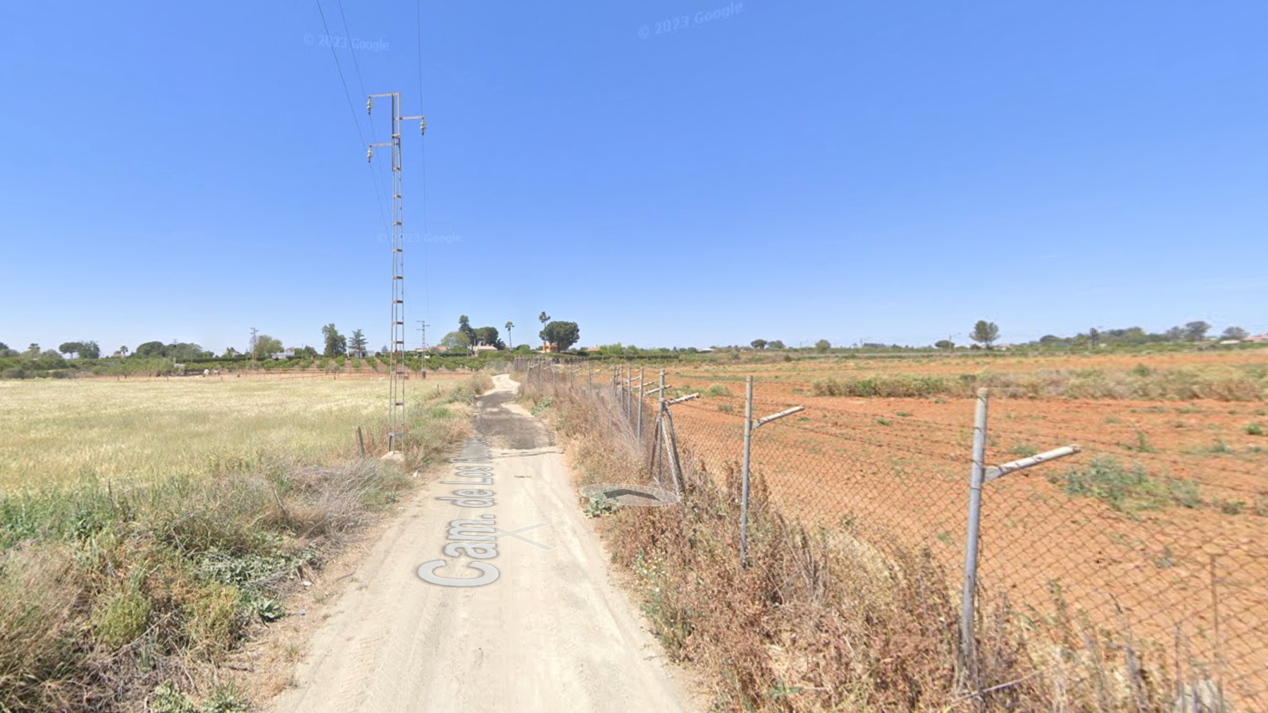 Camino de los Rubiales, a las afueras de Olivares.