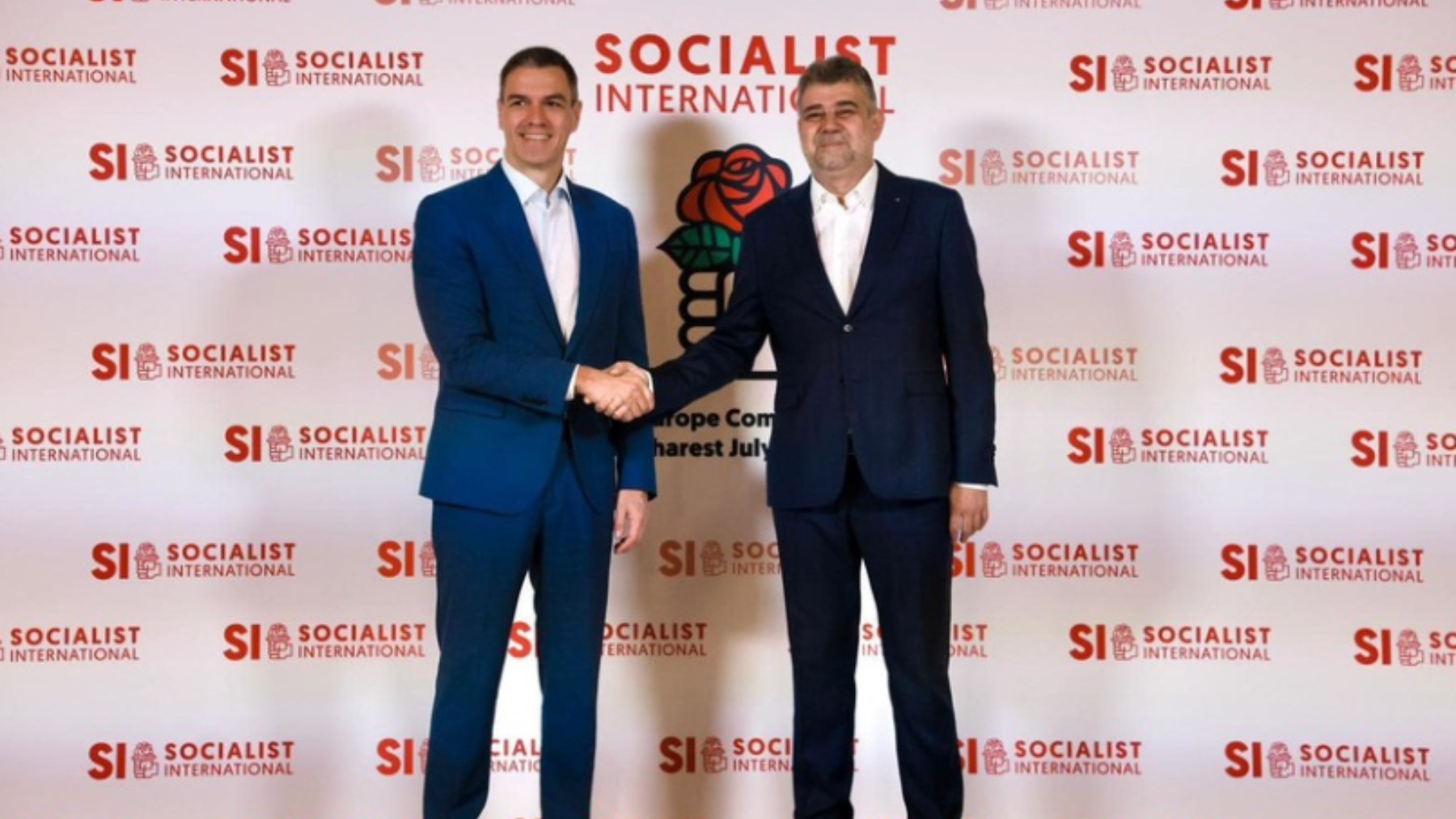 Pedro Sánchez con el líder socialista de Rumanía.